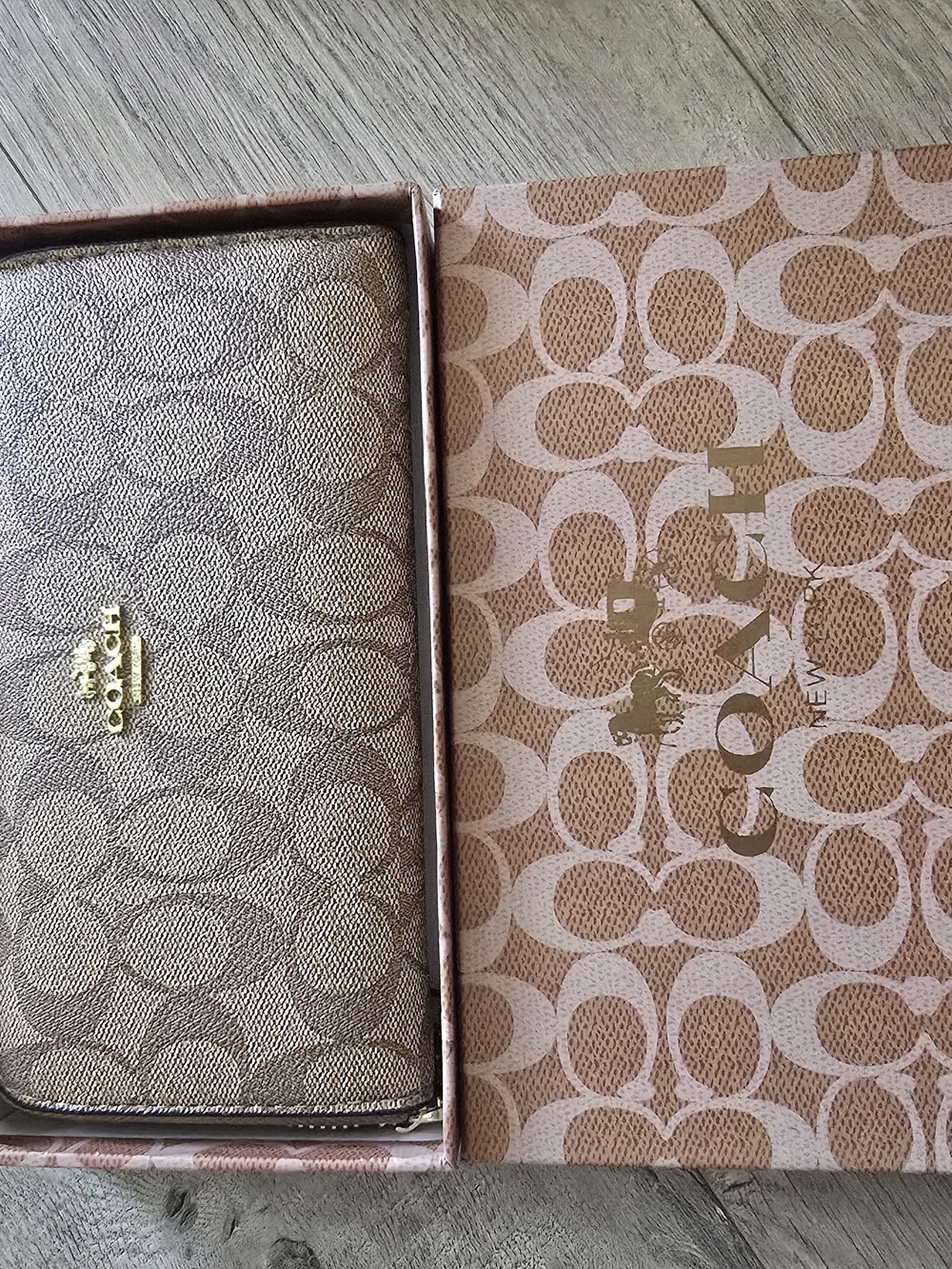 Coach Rose Gold Signature Zip Wallet